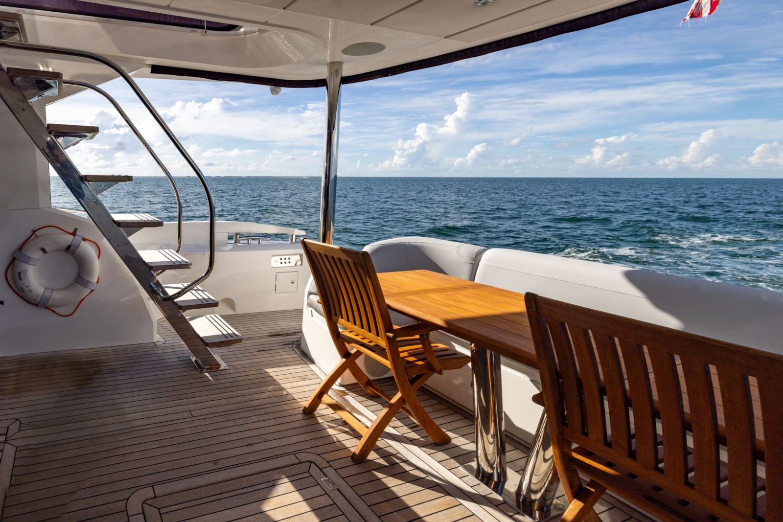2022 Sunseeker Manhattan