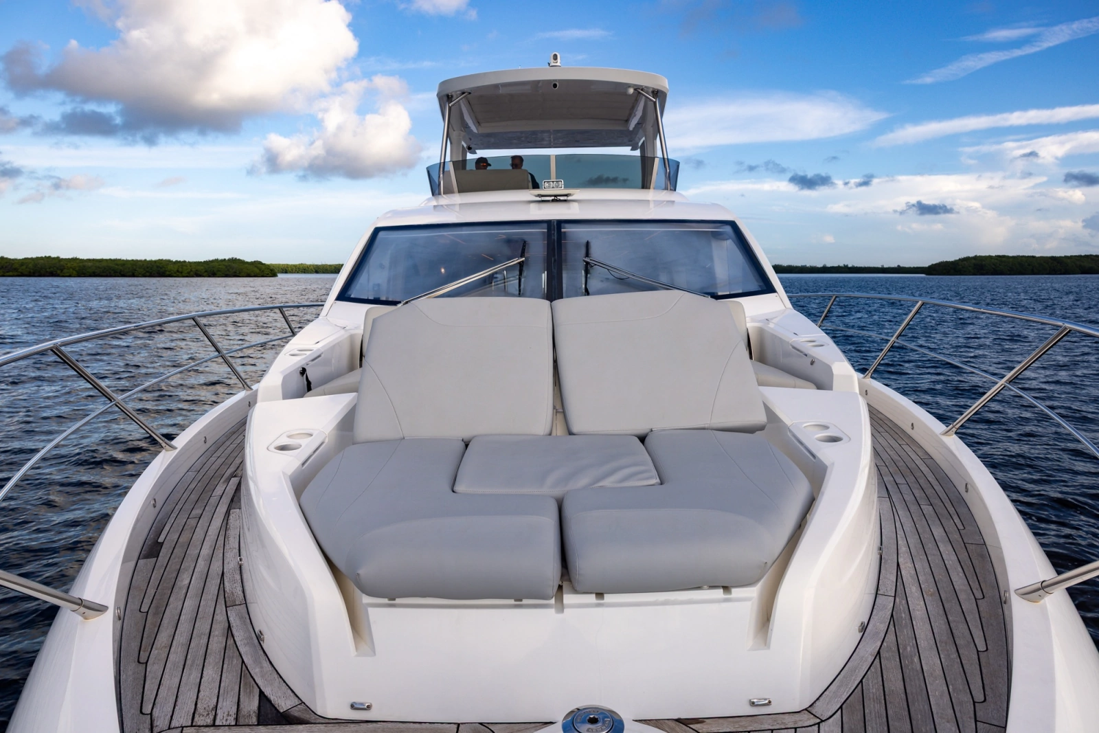 2022 Sunseeker Manhattan