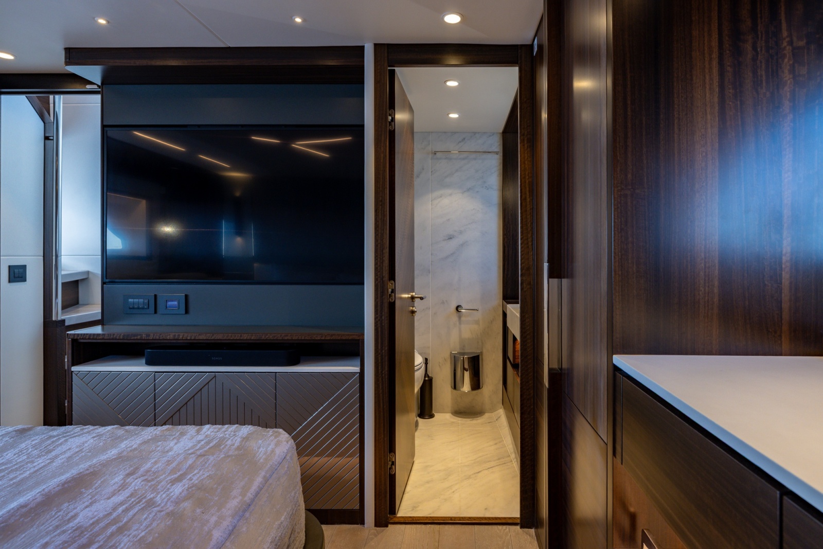 2022 Sunseeker Manhattan