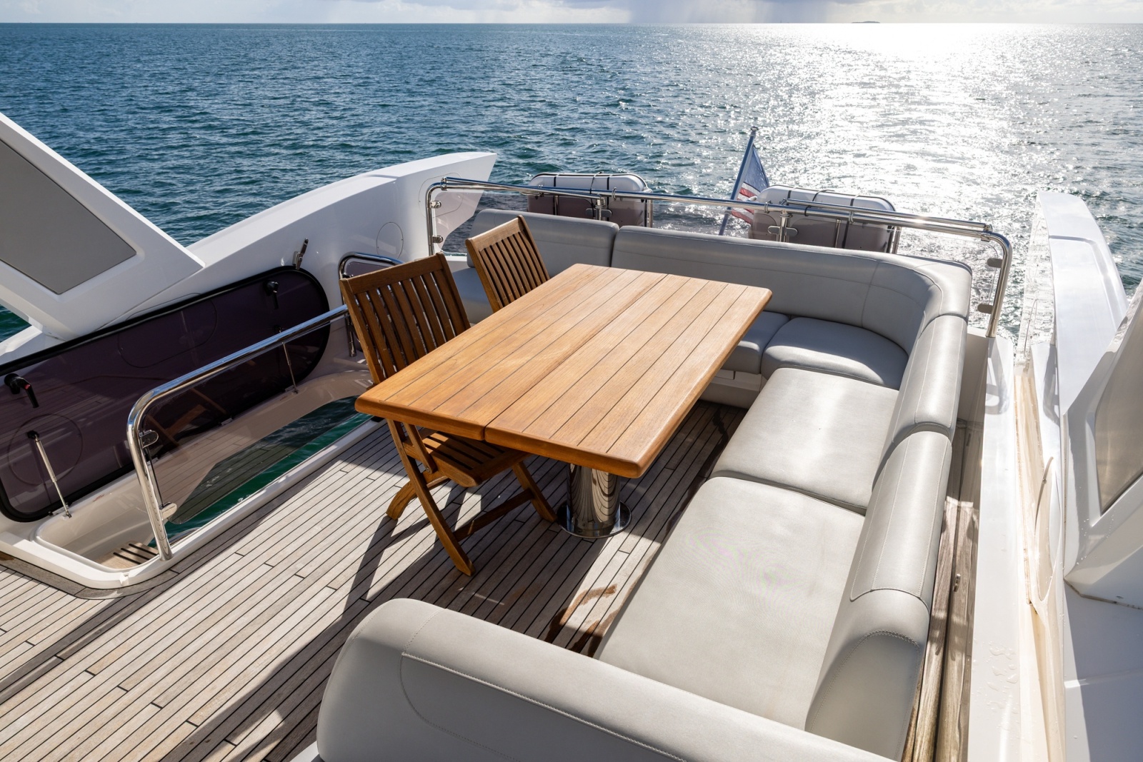 2022 Sunseeker Manhattan