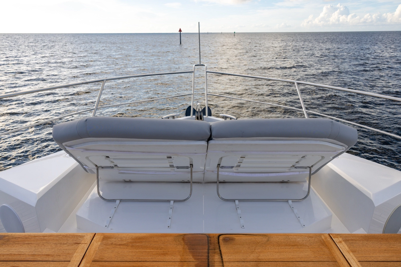 2022 Sunseeker Manhattan