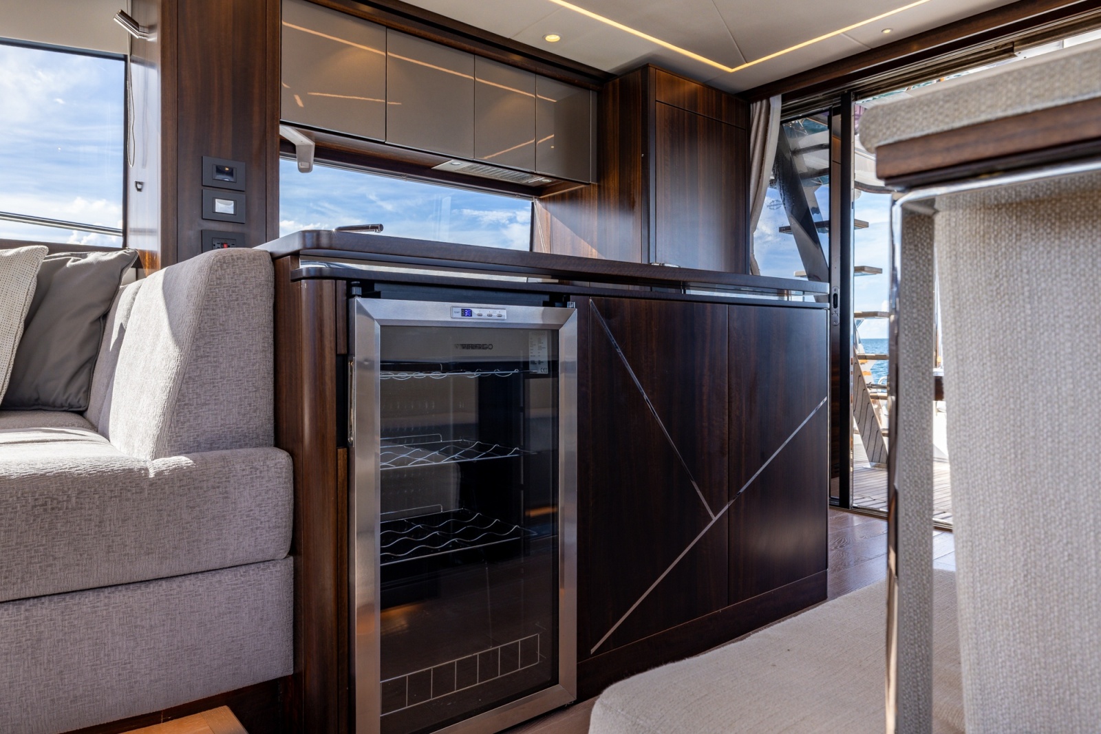 2022 Sunseeker Manhattan