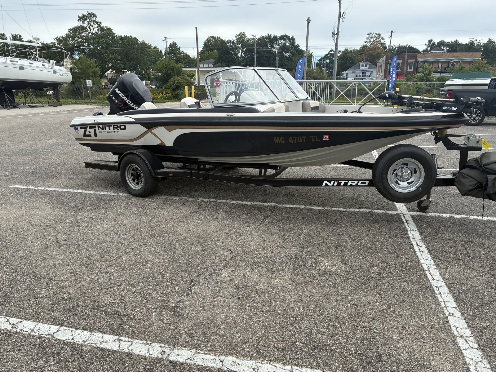 19ft Nitro Yacht For Sale
