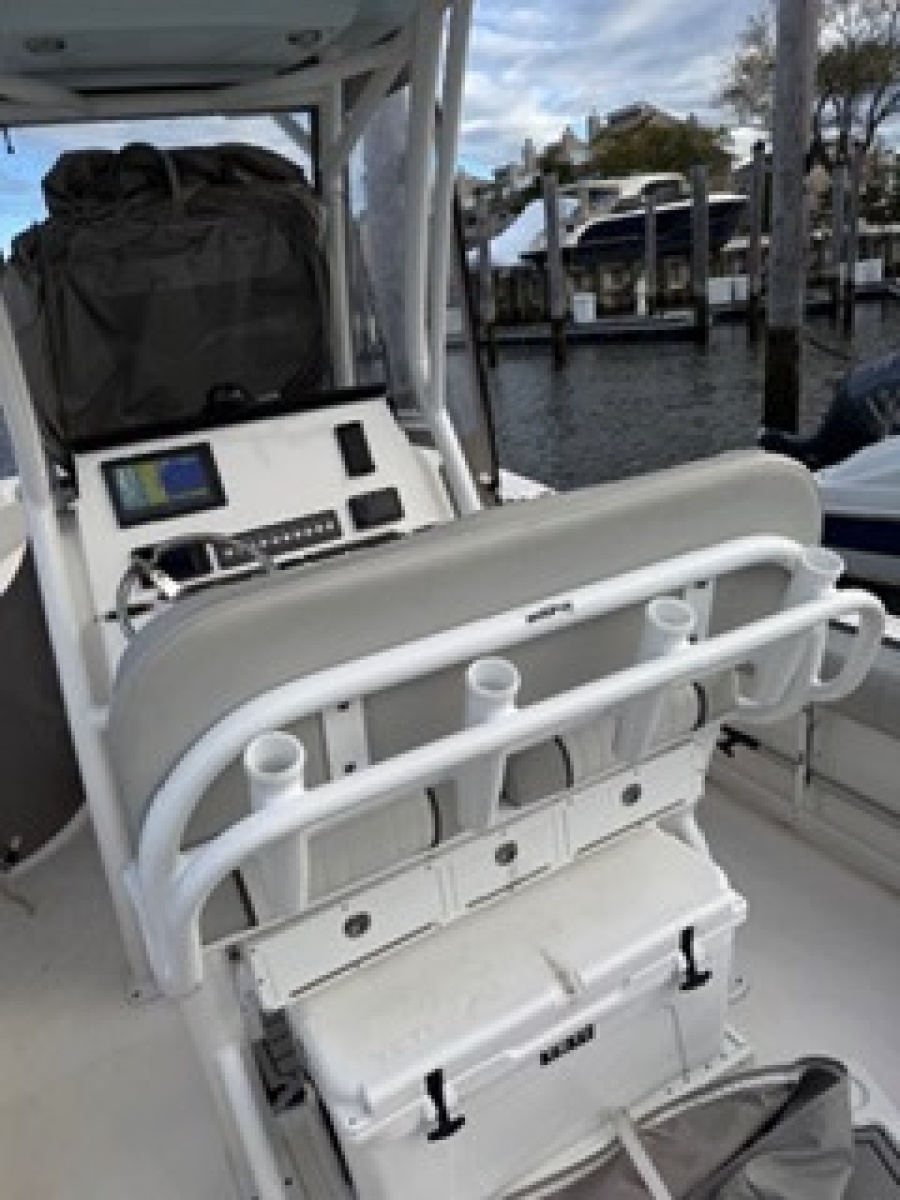 2021 Sea Fox 248 Commander