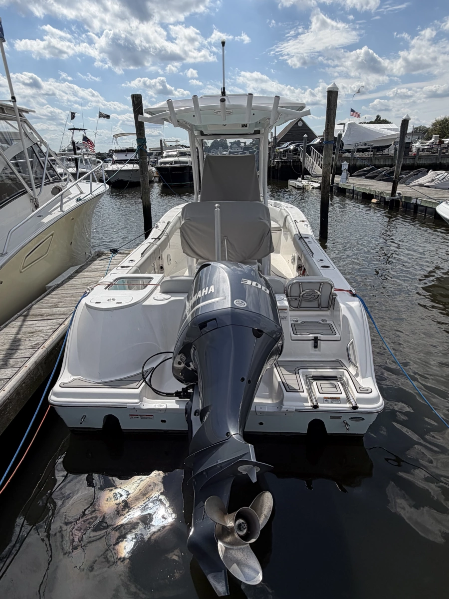 2021 Sea Fox 248 Commander