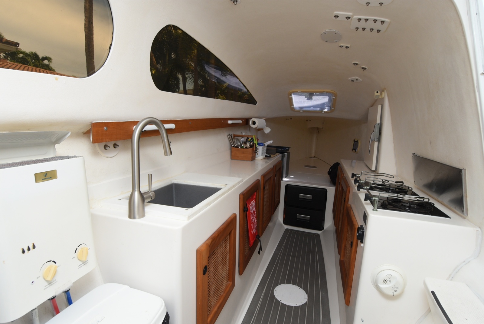 2003 Maine Cat MC 30