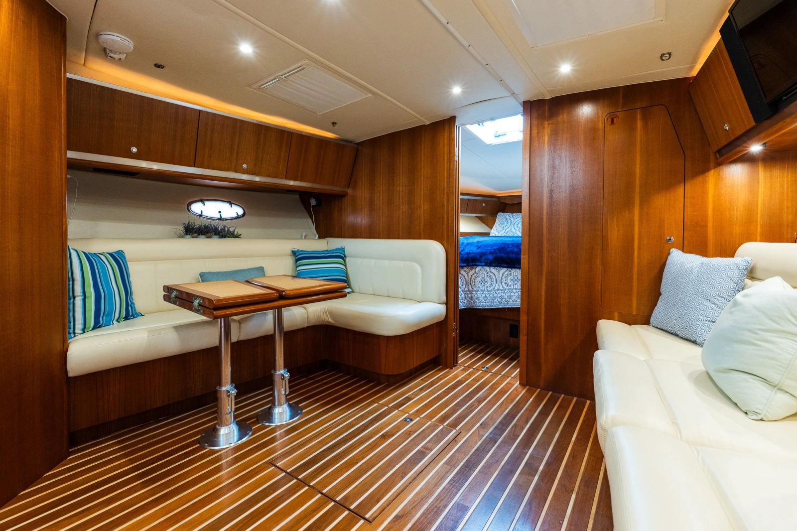 2006 Tiara Yachts 4200 Open