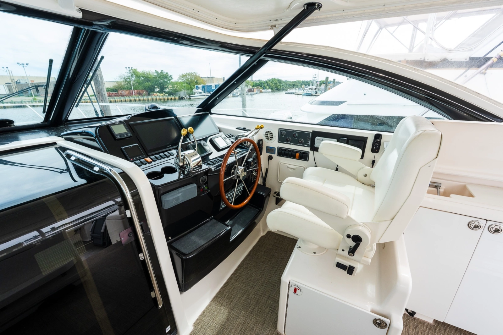 2006 Tiara Yachts 4200 Open