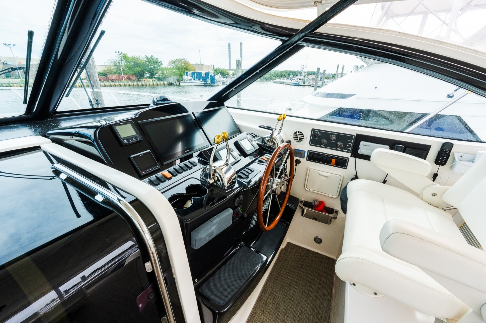 2006 Tiara Yachts 4200 Open