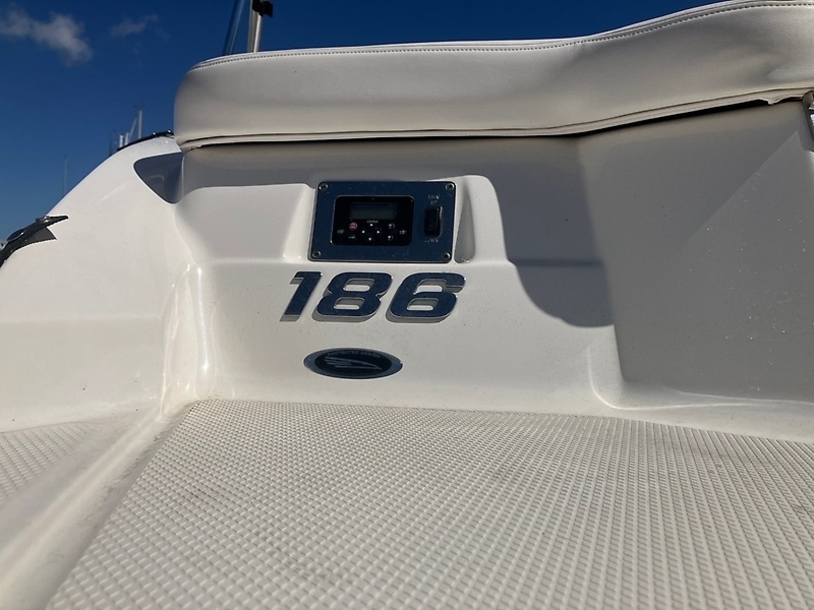 2011 Chaparral 186 SSi — 0005923303