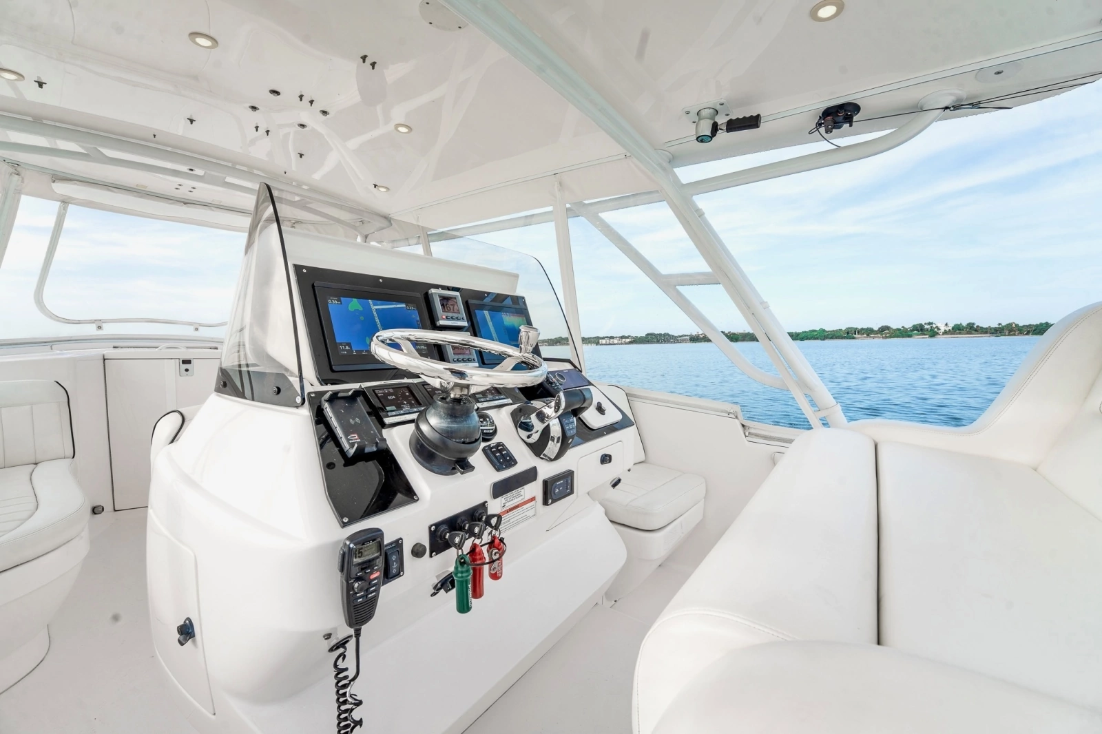 Legacy 40ft Intrepid Yacht For Sale