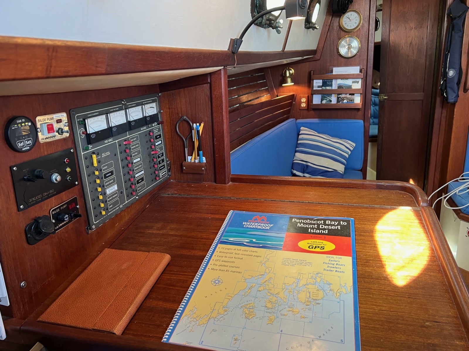 1982 Pacific Seacraft 