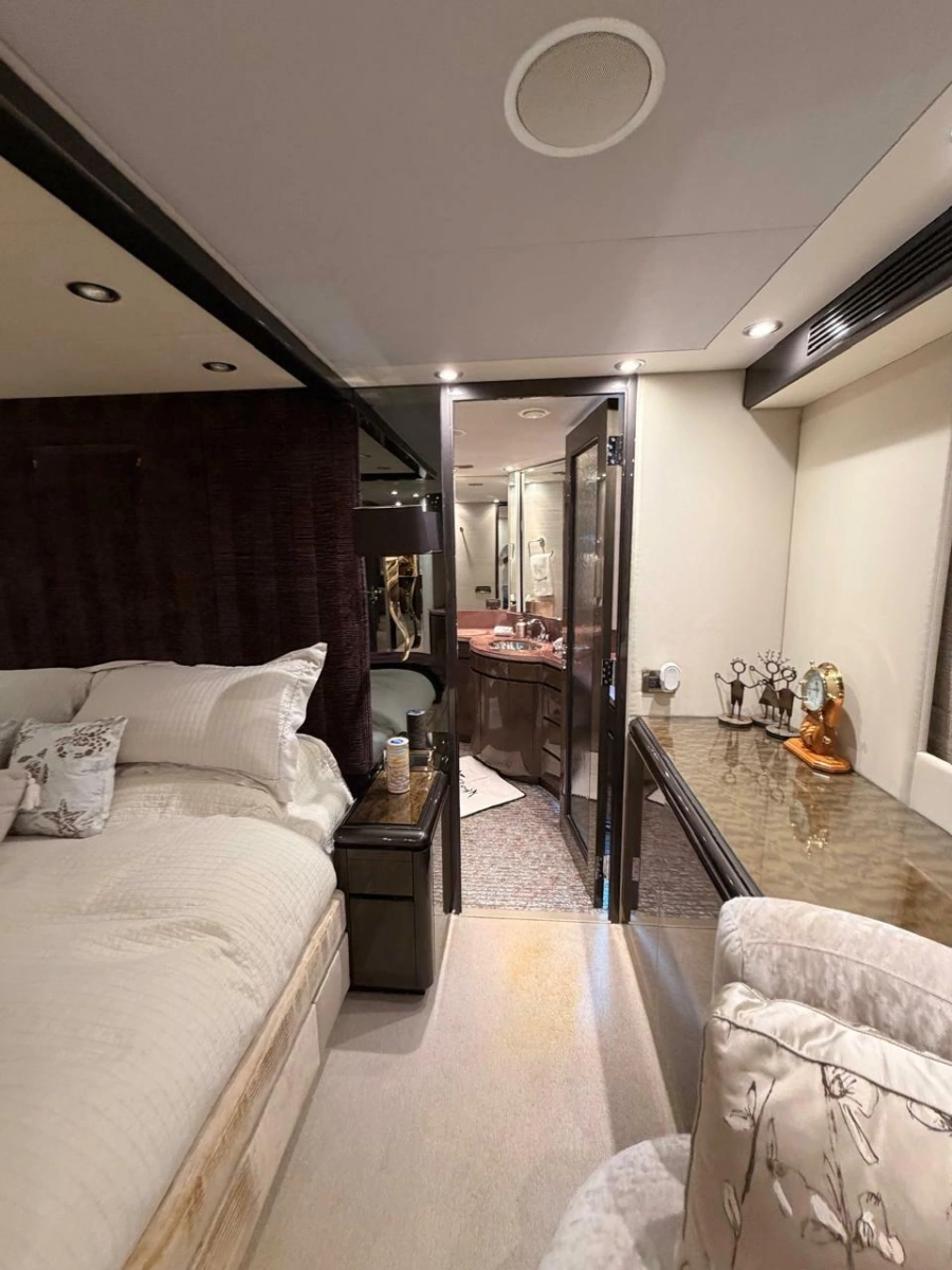 Master Suite 9