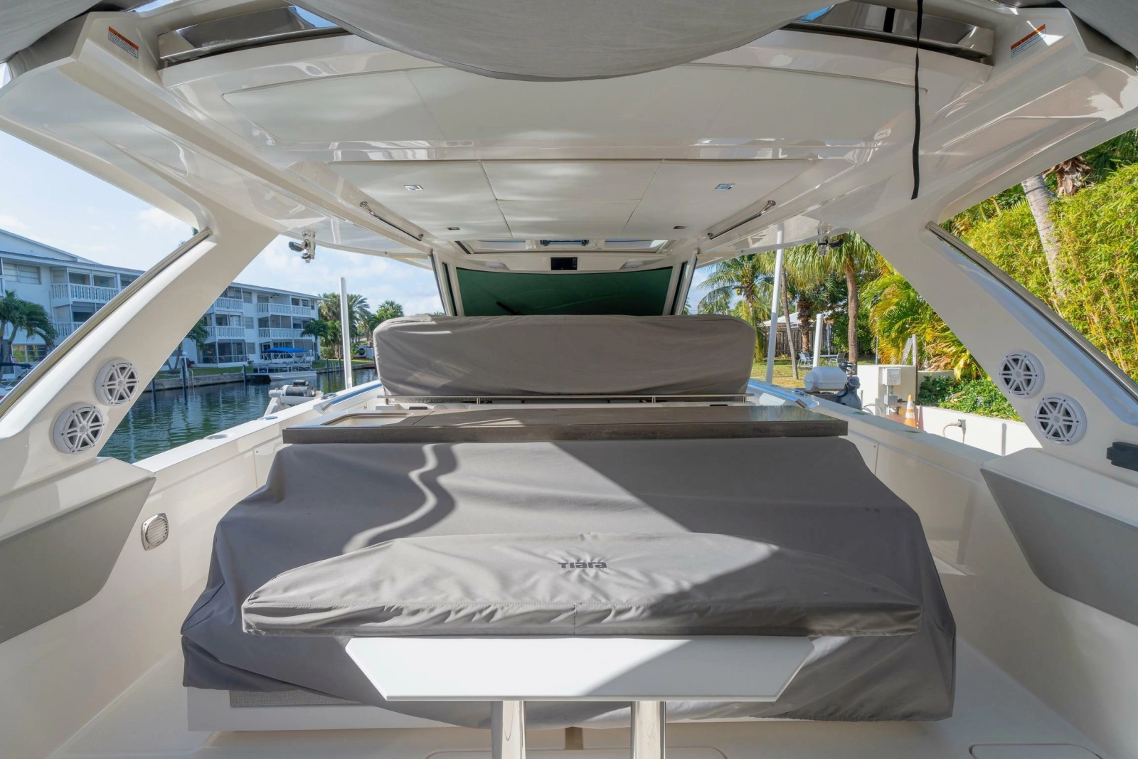 2024 Tiara Yachts 43 LS