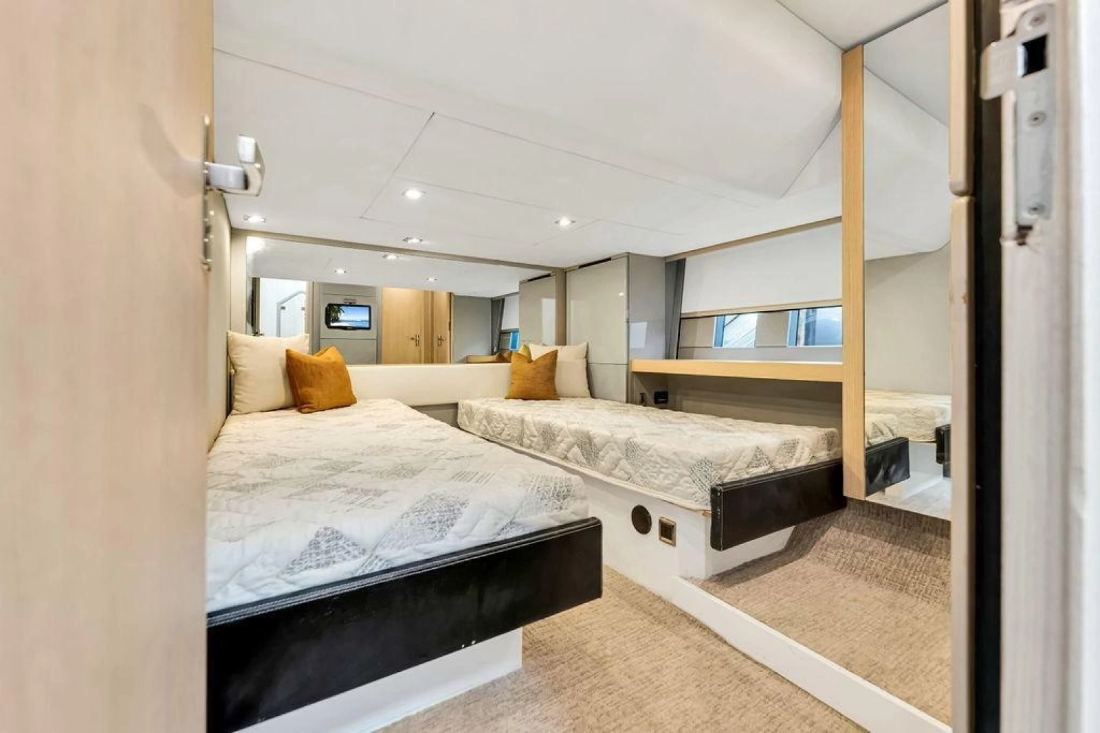 2012 Fairline Targa 58