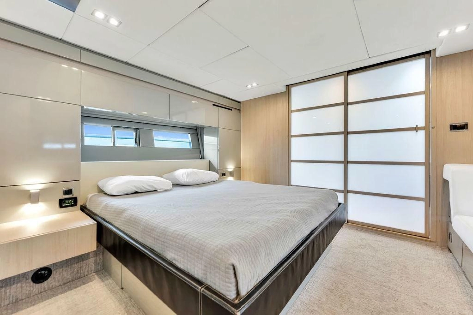 2012 Fairline Targa 58