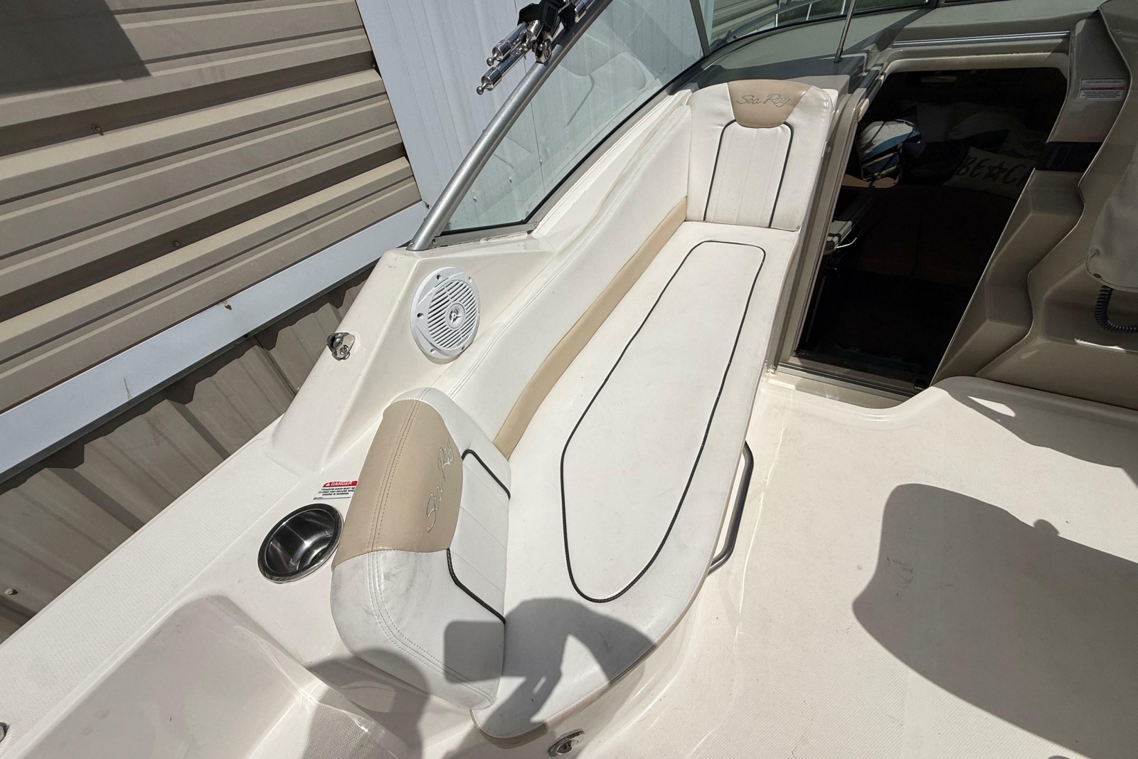 2010 Sea Ray 240 Sundancer