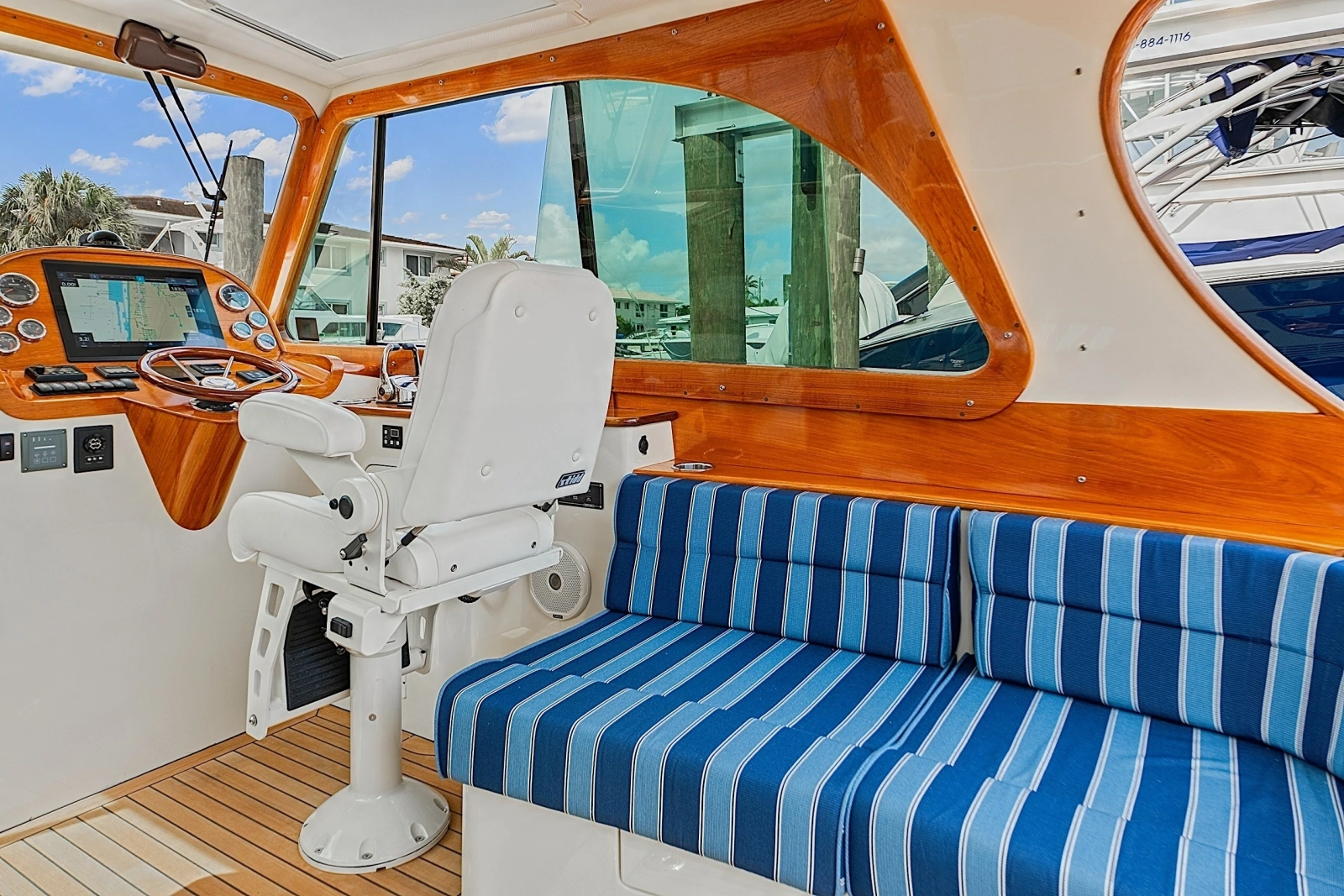 2018 Hinckley Picnic Boat 37 MKIII