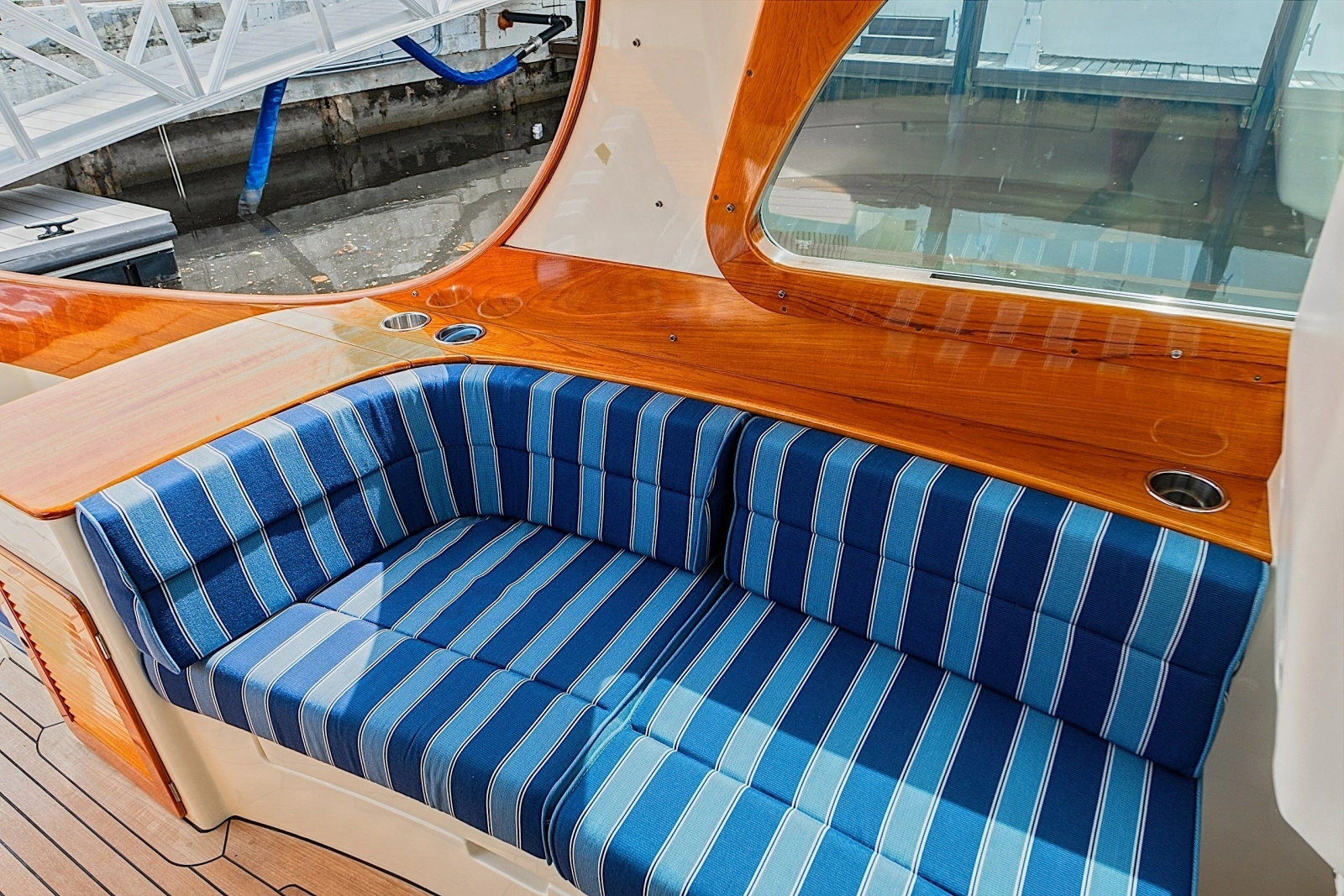 2018 Hinckley Picnic Boat 37 MKIII