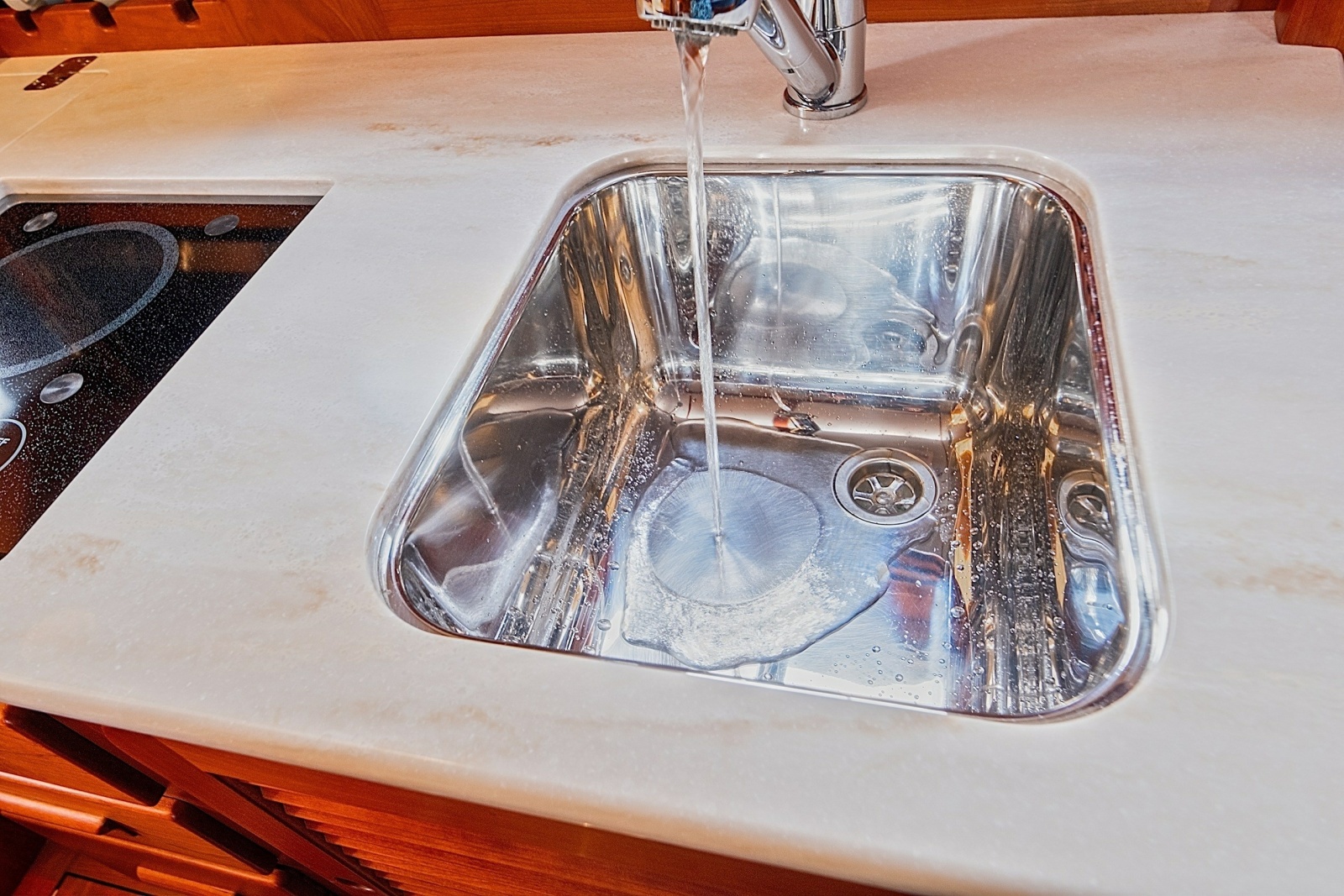 2018 Hinckley Picnic Boat 37 MKIII