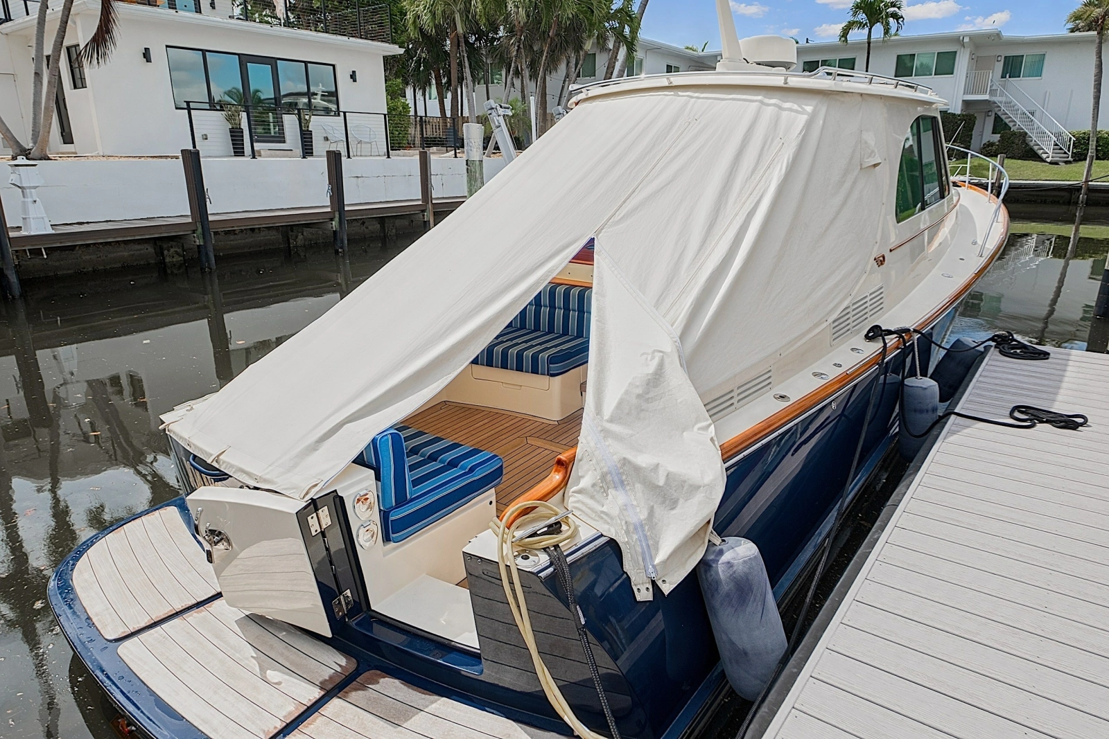 2018 Hinckley Picnic Boat 37 MKIII