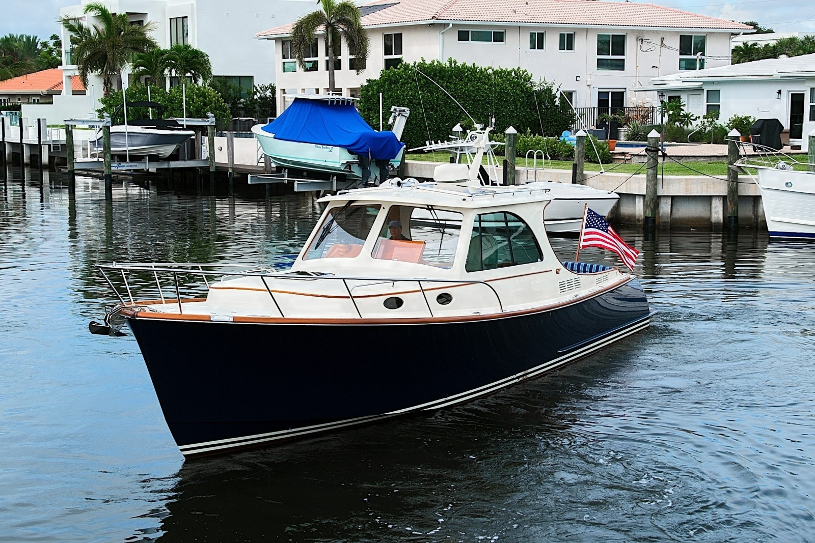 2018 Hinckley Picnic Boat 37 MKIII