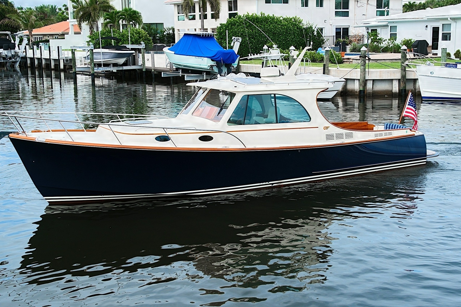 2018 Hinckley Picnic Boat 37 MKIII
