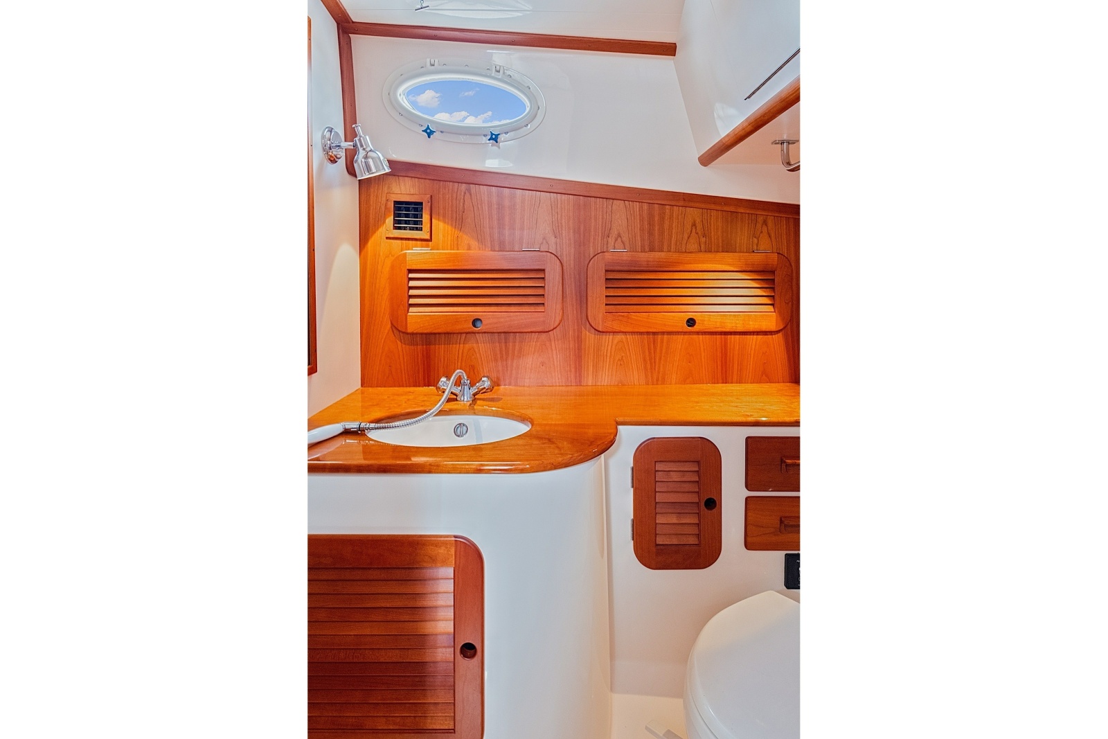 2018 Hinckley Picnic Boat 37 MKIII