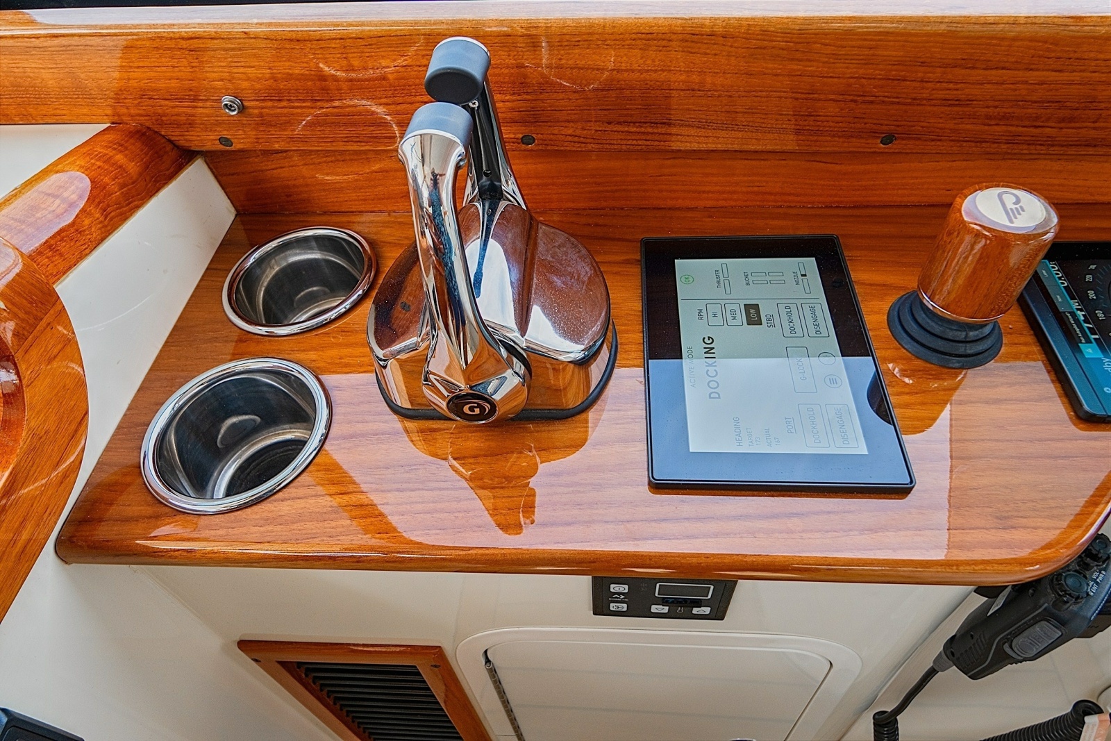 2018 Hinckley Picnic Boat 37 MKIII