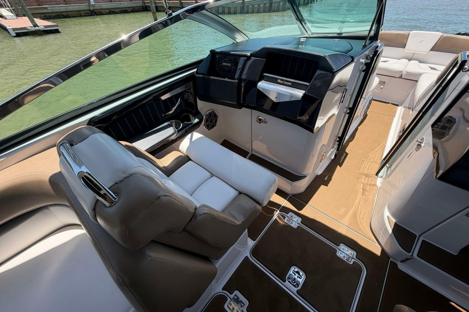 2016 Four Winns H290
