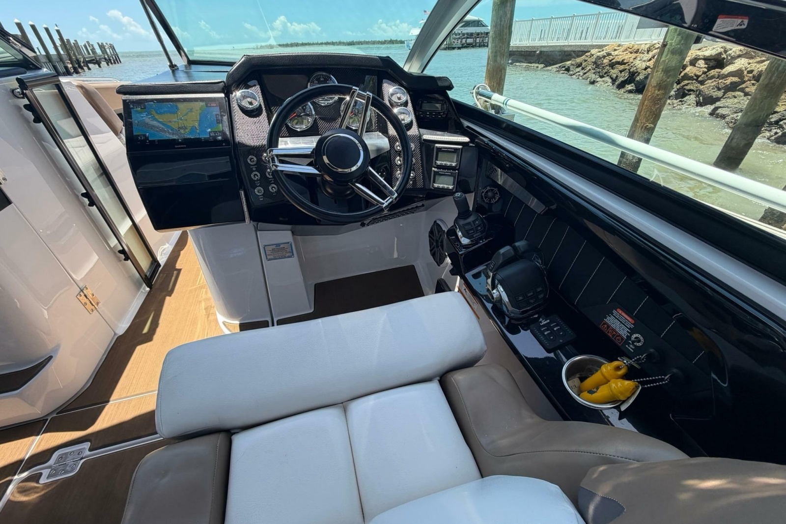 2016 Four Winns H290