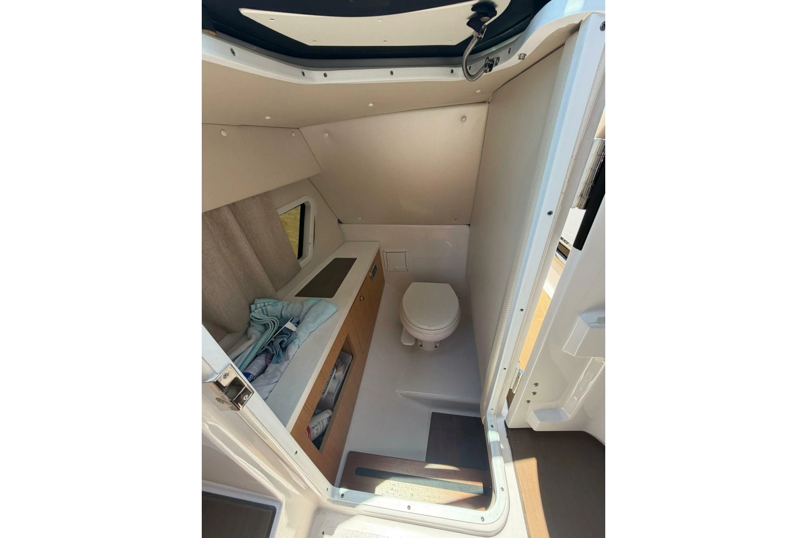 2016 Four Winns H290