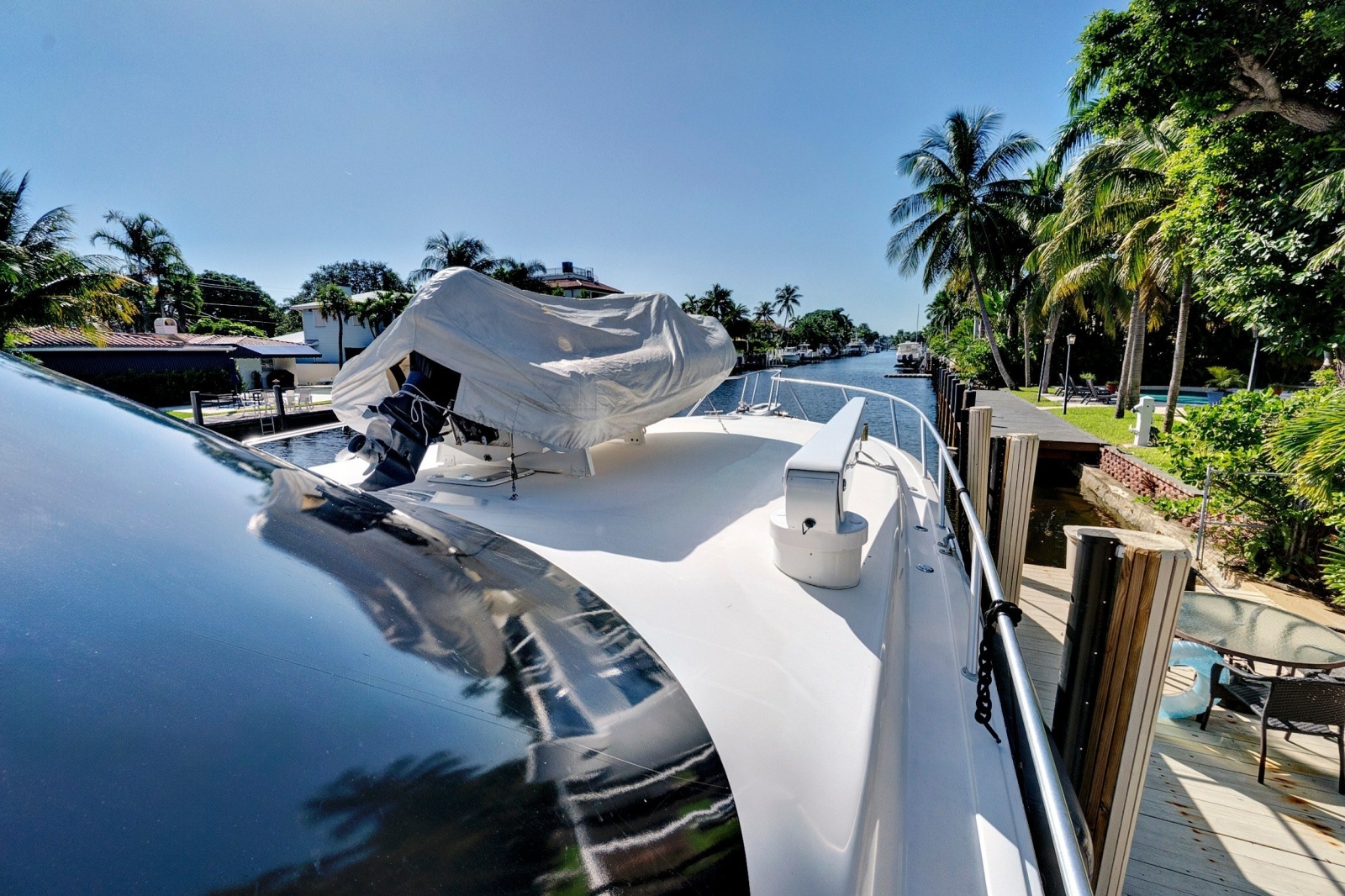 2008 Viking 74 Enclosed Bridge
