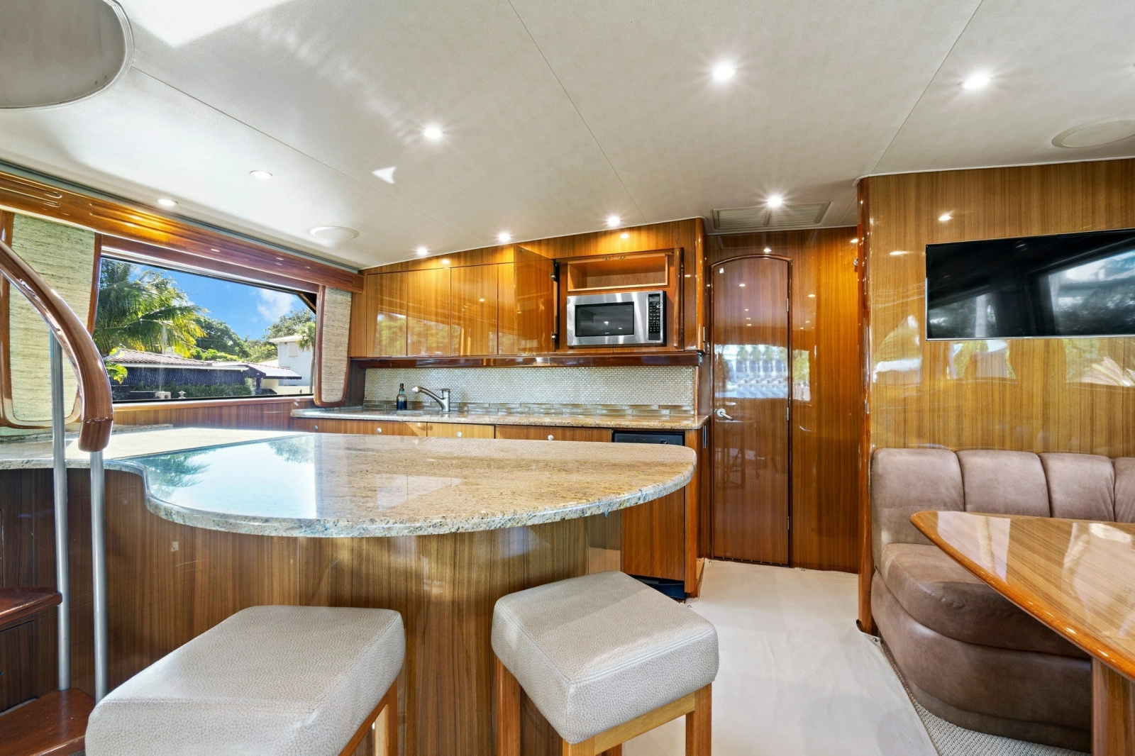 2008 Viking 74 Enclosed Bridge