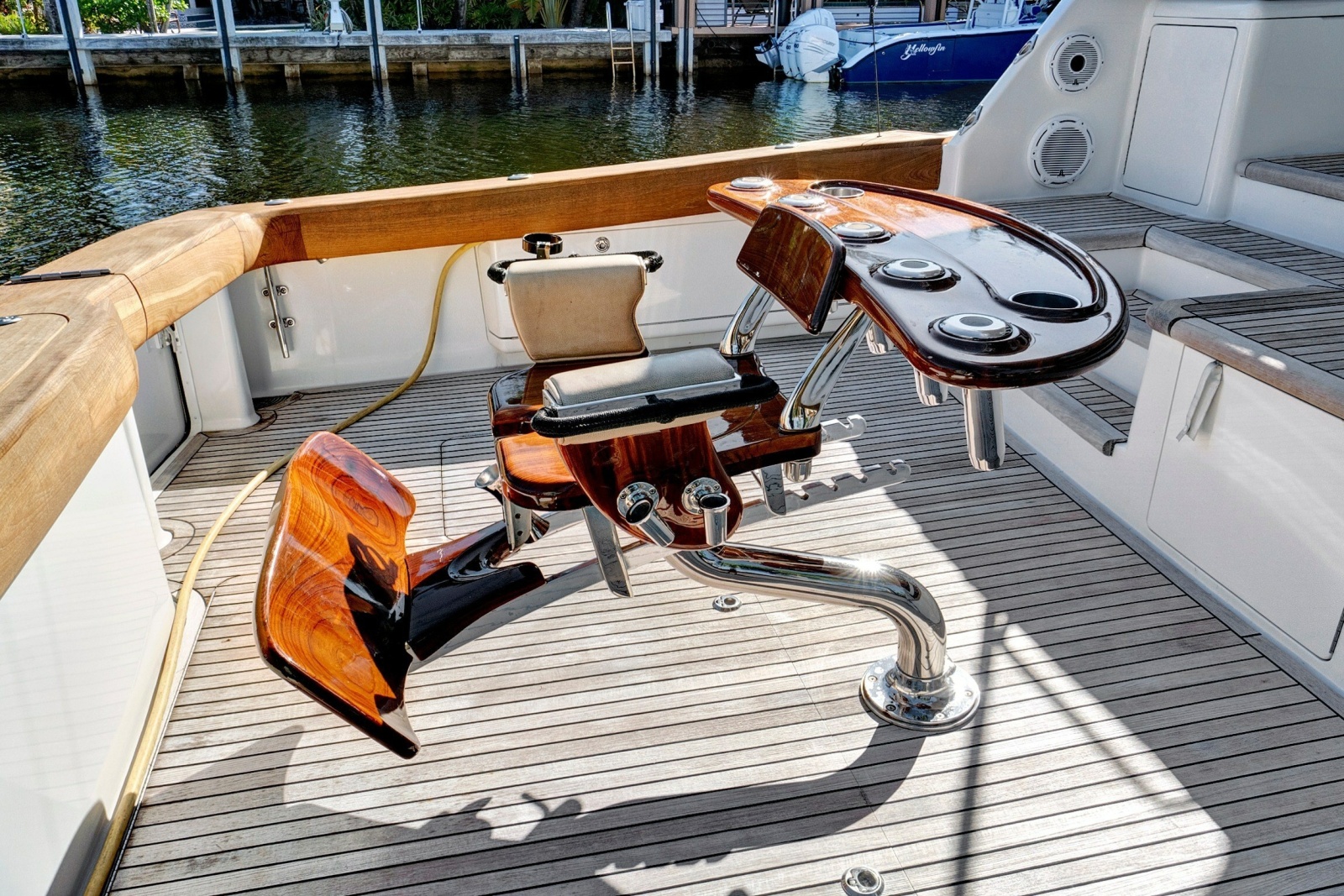 2008 Viking 74 Enclosed Bridge