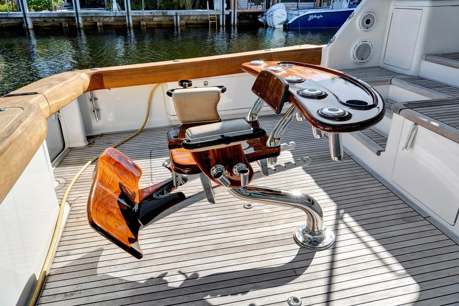 2008 Viking 74 Enclosed Bridge