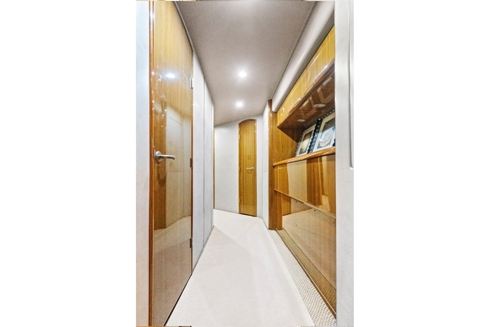 2008 Viking 74 Enclosed Bridge
