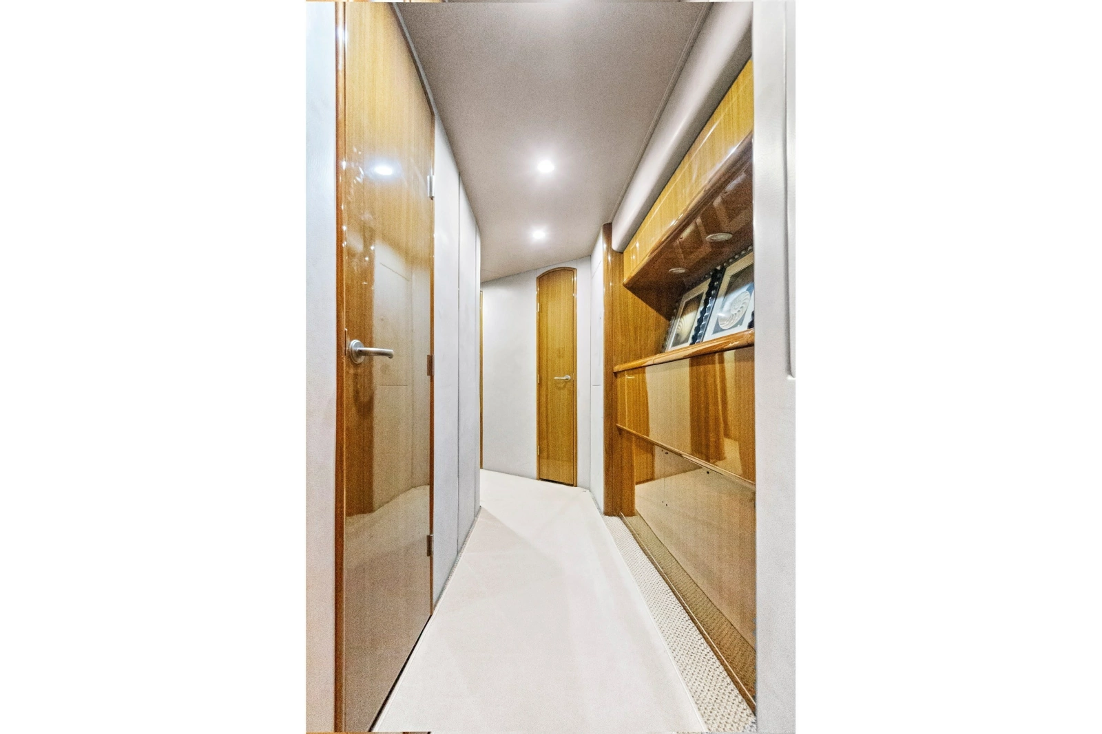 2008 Viking 74 Enclosed Bridge