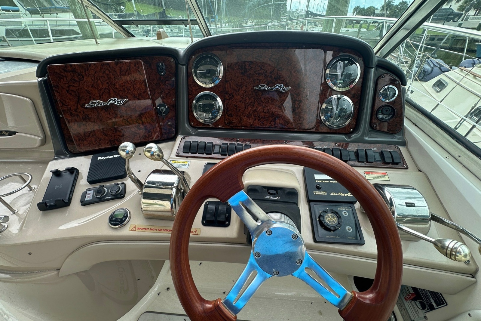 2003 Sea Ray 420 Sundancer