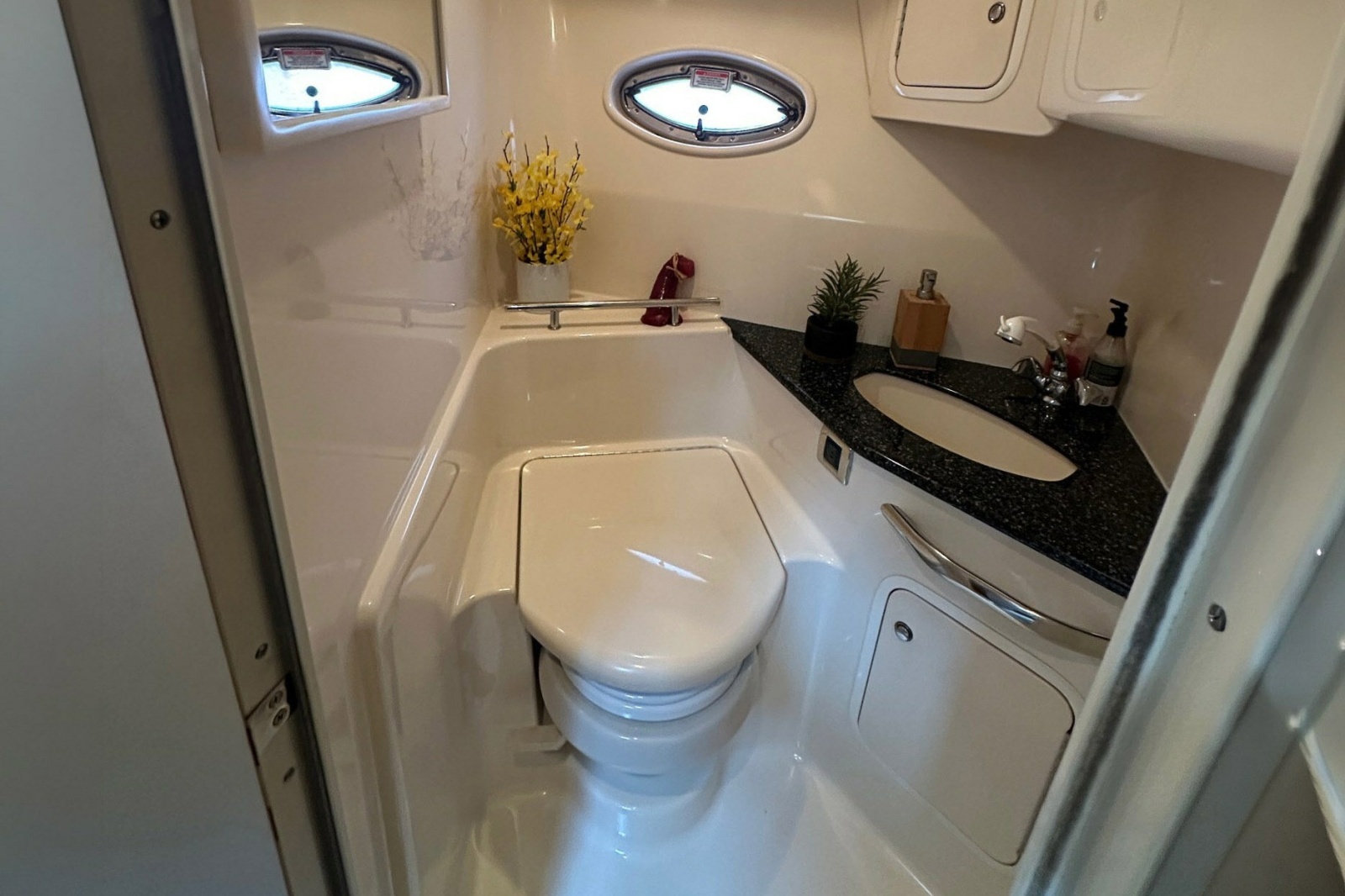 2003 Sea Ray 420 Sundancer