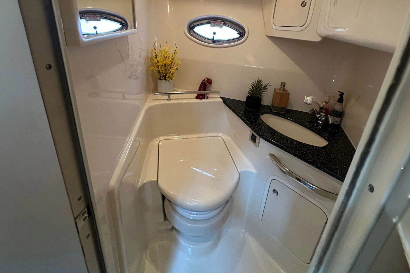 2003 Sea Ray 420 Sundancer