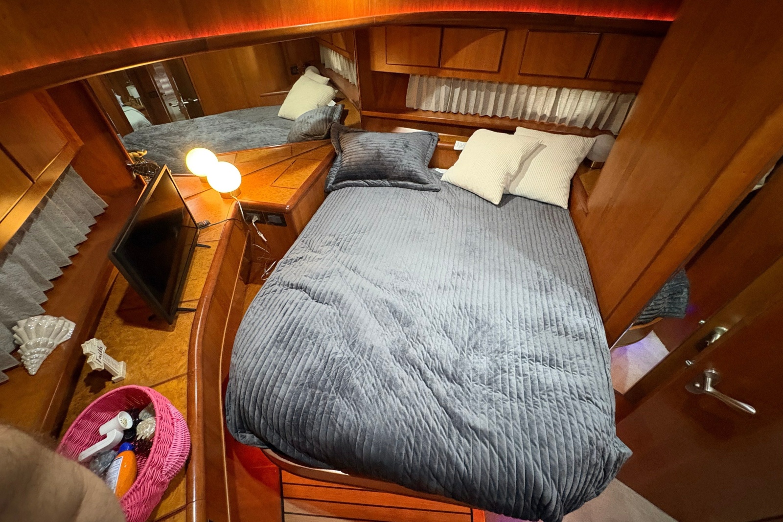 2003 Symbol 50 Pilothouse