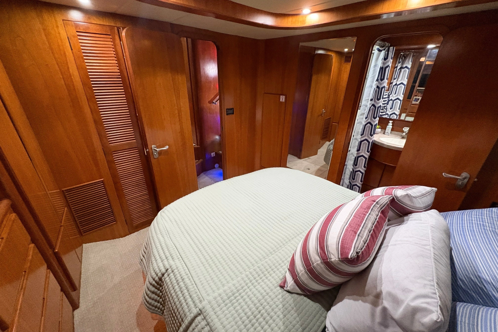 2003 Symbol 50 Pilothouse
