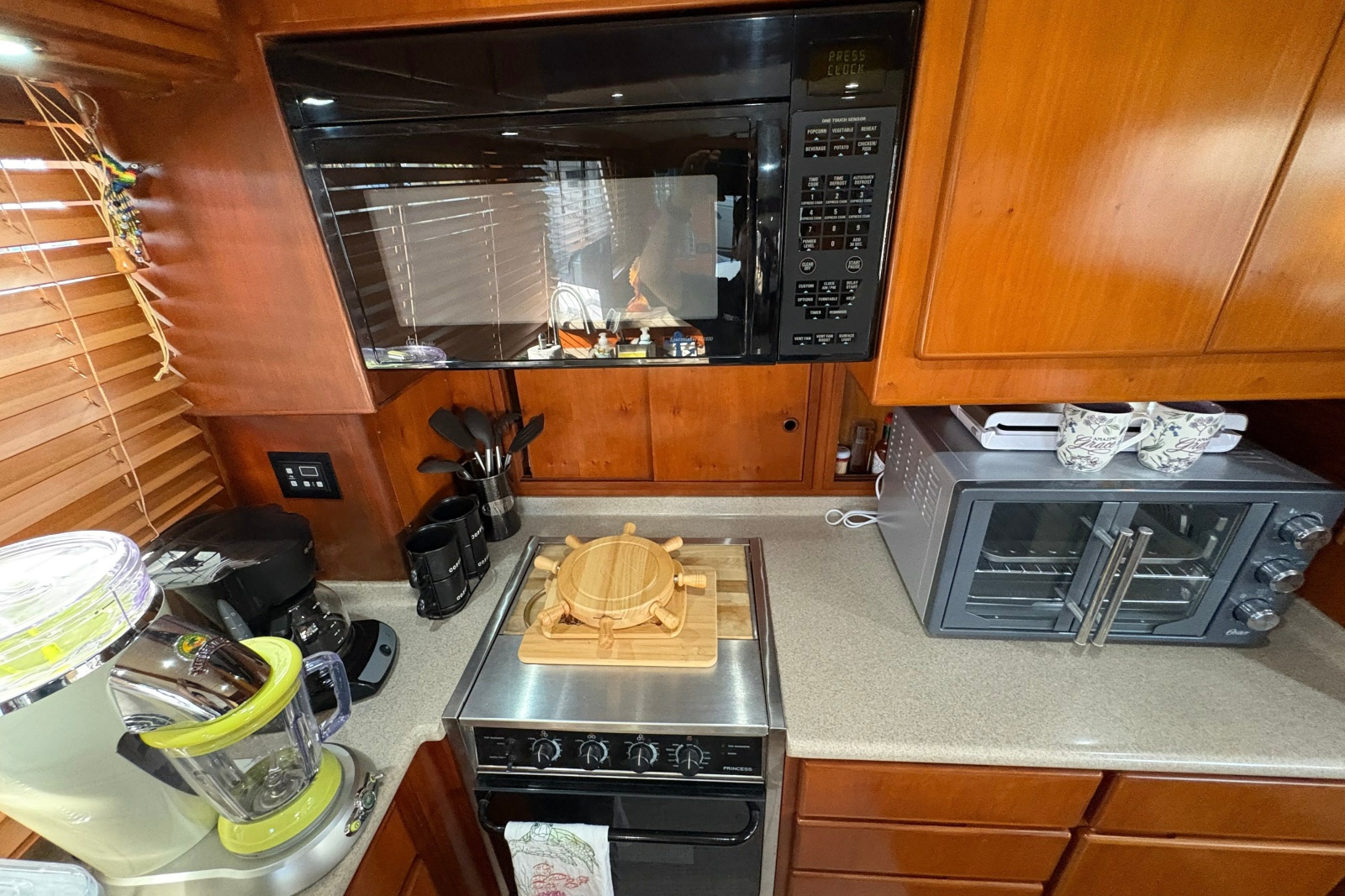 2003 Symbol 50 Pilothouse