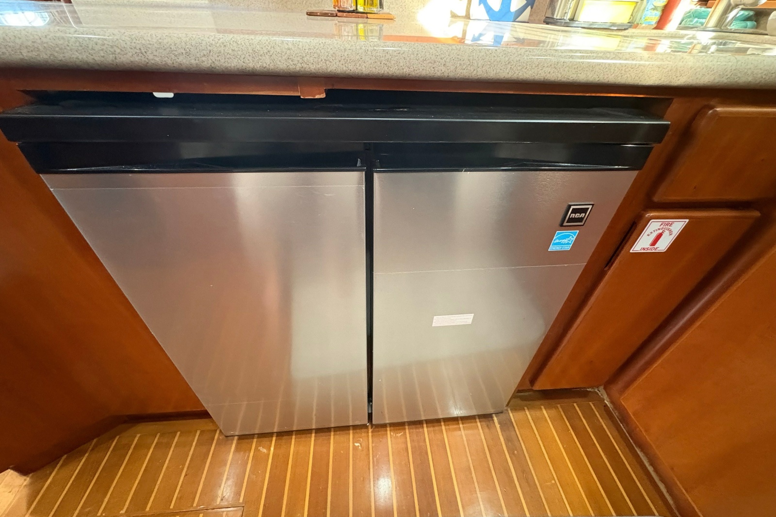 2003 Symbol 50 Pilothouse