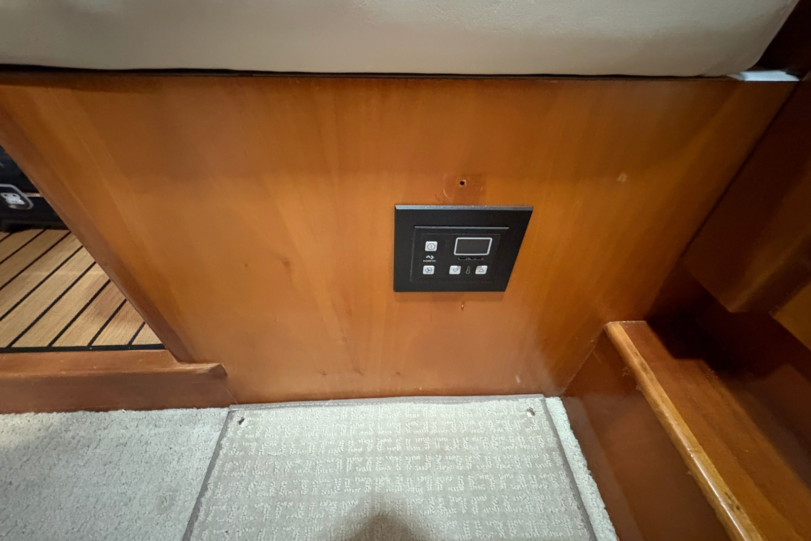 2003 Symbol 50 Pilothouse