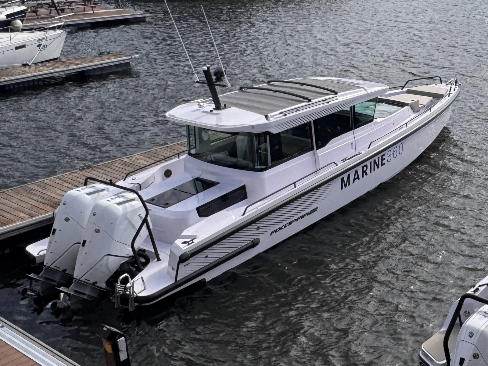 2025 Axopar 37 XC Cross Cabin