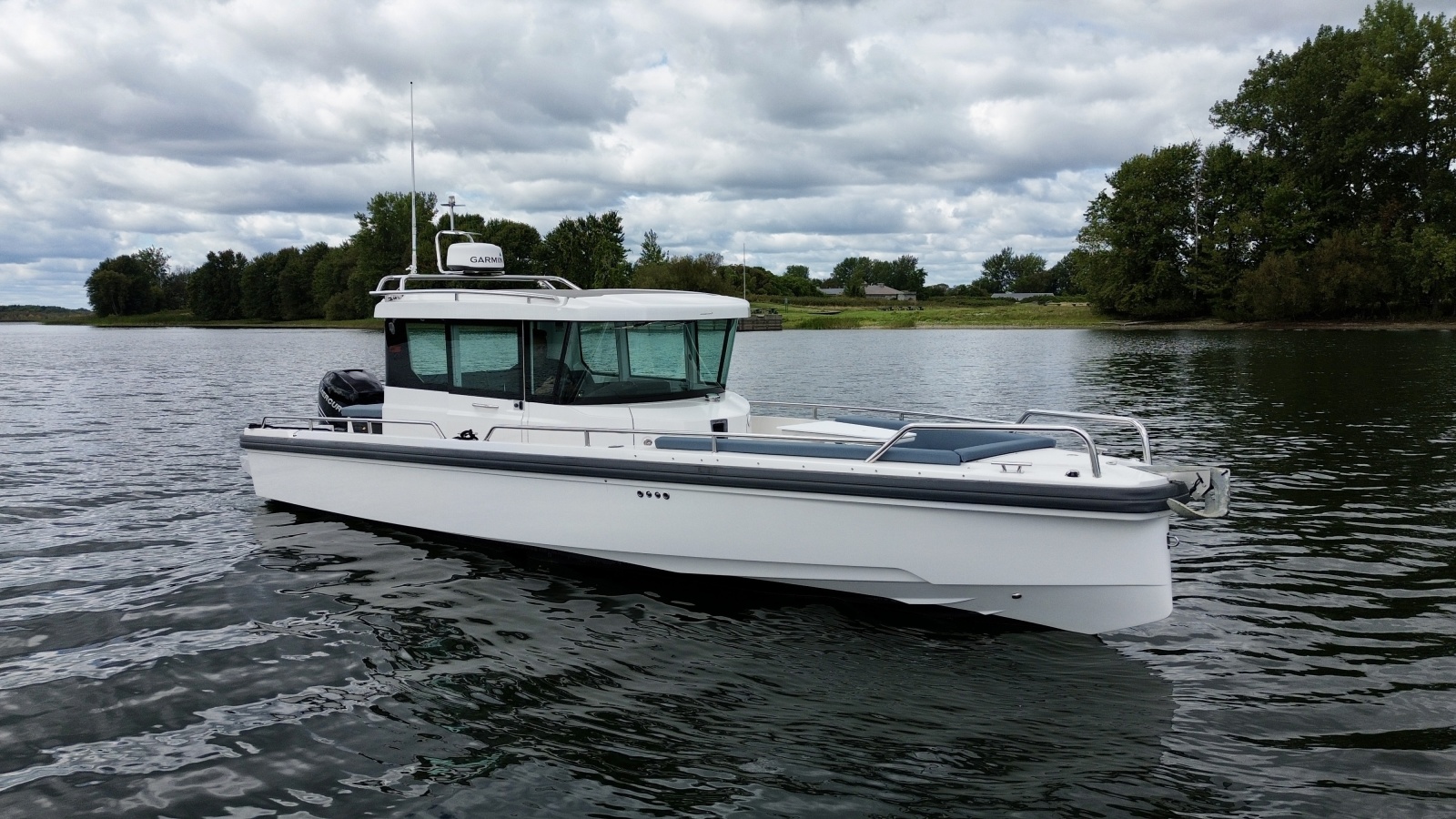 2018 Axopar 28 XC CROSS CABIN