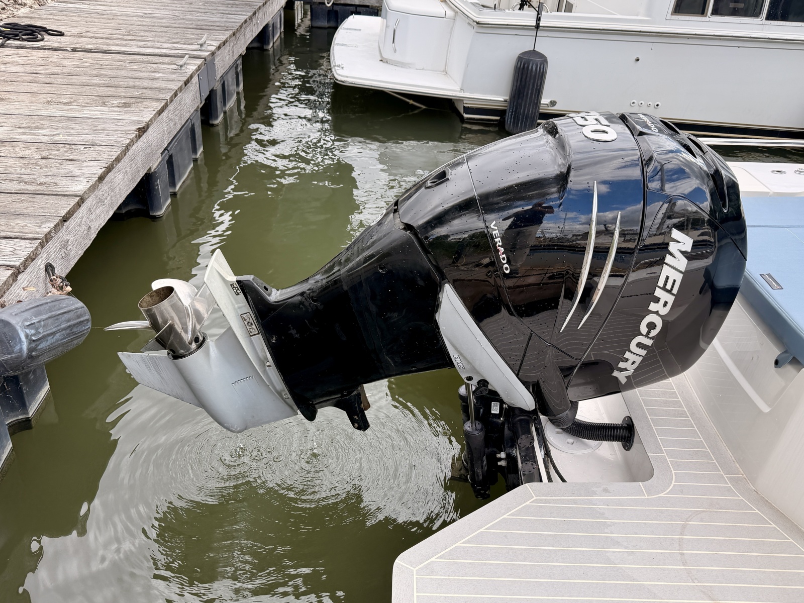 2018 Axopar 28 XC CROSS CABIN