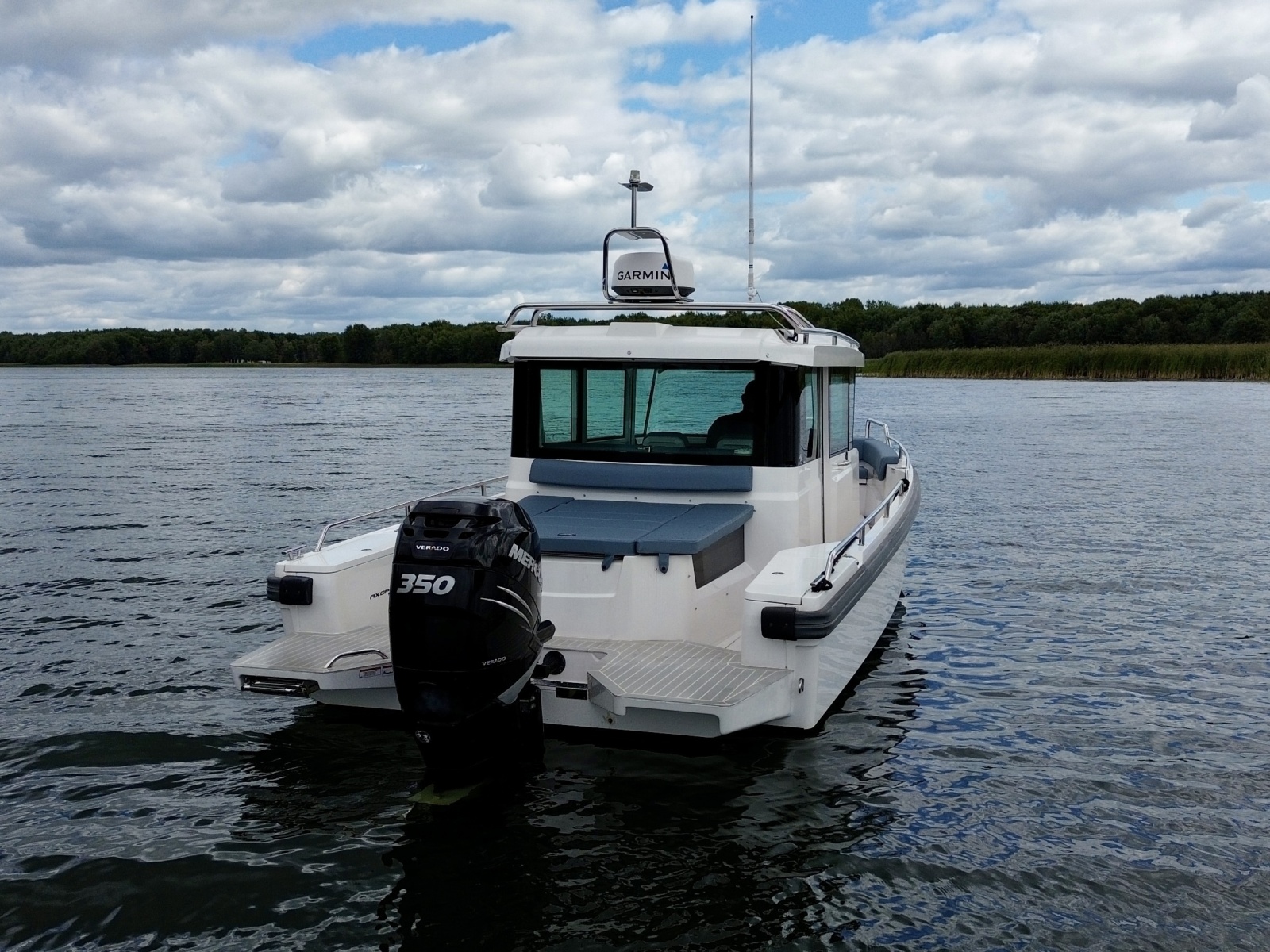 2018 Axopar 28 XC CROSS CABIN